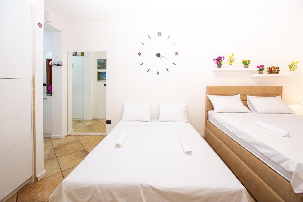 Apartment Studio Premier Rafailovici Luaran gambar