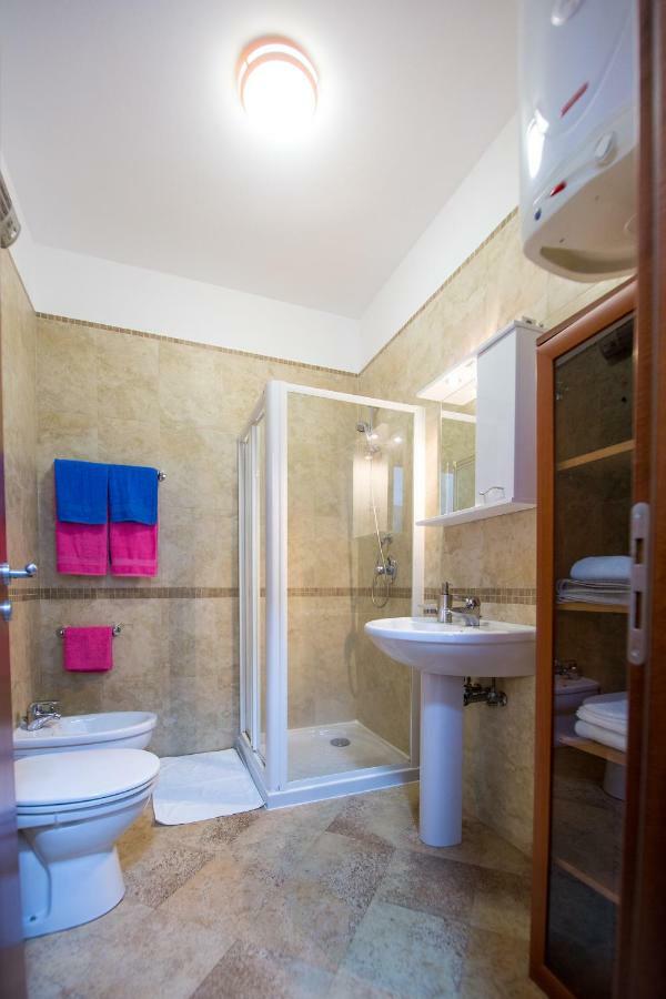 Apartment Studio Premier Rafailovici Luaran gambar