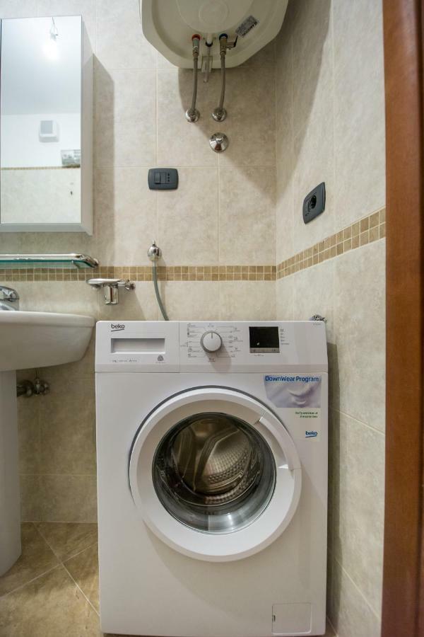 Apartment Studio Premier Rafailovici Luaran gambar